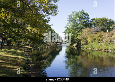 Am späten Vormittag, Storrow Lagune in der Esplanade, Boston MA Stockfoto