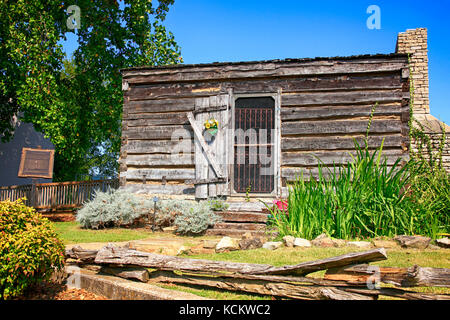 Neddy Jacobs cabin in der historischen Innenstadt von Libanon, Tn Stockfoto