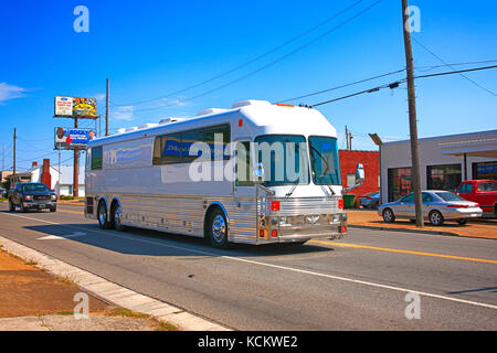 Luxus Reisemobil auf der Straße im Libanon tn, USA Stockfoto