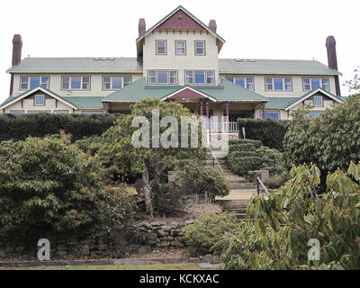 Mount Buffalo Chalet, eine Ikone für Qualitätsurlaube in den Jahren 1920s und 1930s. Erbaut im Jahr 1910 wurde es zunächst von der Victorian Railways betrieben; Gäste würden es nicht tun Stockfoto