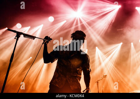 Benicassim, Spanien - Jun 16: Bloc Party (indie rock Band) führen Sie im Konzert an fib Festival am 16. Juli 2016 in Benicassim, Spanien. Stockfoto