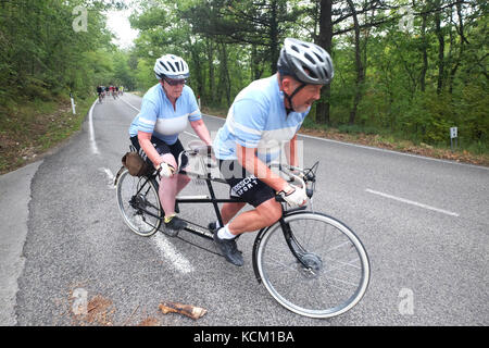 Granfondo Eroica Radrennen Gaiole in Chianti, Toskana, Italien Stockfoto