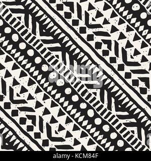Schwarze und weiße tribal Vektor nahtlose Muster mit Doodle Elemente. Aztec abstrakte Kunst drucken. Ethnische Zierpflanzen hand gezeichnete Kulisse. Stock Vektor