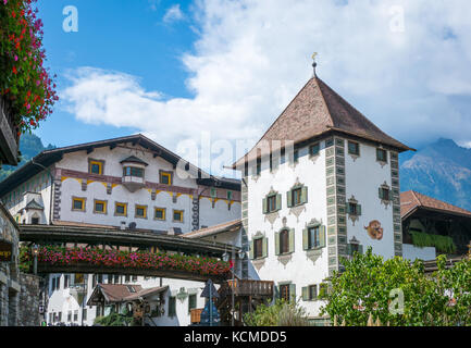 Brauerei Forst, Algund bei Meran, Region Süd Tyrol-Bolzano, Italien, Europa. Forst Bier in Italien. beerbottling Factory Stockfoto