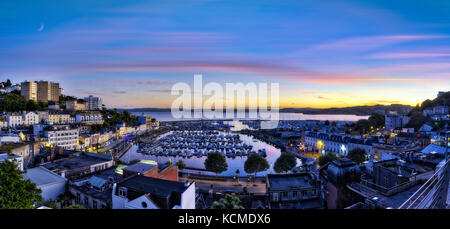 De - Devon: Panoramablick auf den Hafen von Torquay und die Stadt (HDR-Bild) Stockfoto