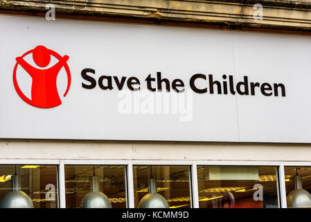 Northampton Großbritannien Oktober 5, 2017: die Kinder der Liebe logo Zeichen in Northampton Town Center speichern. Stockfoto