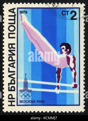 Eine Briefmarke in Bulgarien zeigt Gymnastik Mann xxii Moskau olympische Spiele gedruckt, ca. 1979 Stockfoto