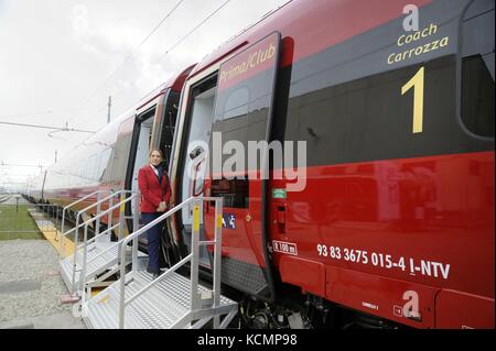 Der Hochgeschwindigkeitszug "Pendolino" von Alstom produziert für den italienischen private Eisenbahngesellschaft ntv Italo Stockfoto