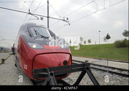 Der Hochgeschwindigkeitszug "Pendolino" von Alstom produziert für den italienischen private Eisenbahngesellschaft ntv Italo Stockfoto