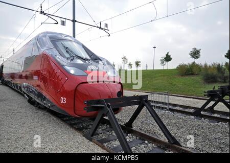 Der Hochgeschwindigkeitszug "Pendolino" von Alstom produziert für den italienischen private Eisenbahngesellschaft ntv Italo Stockfoto