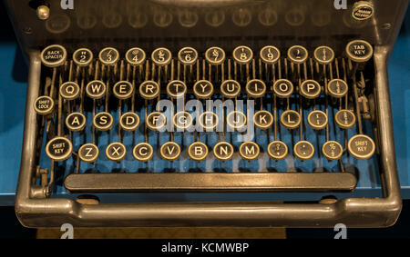 Schlüssel der alten mechanischen Schreibmaschine Stockfoto
