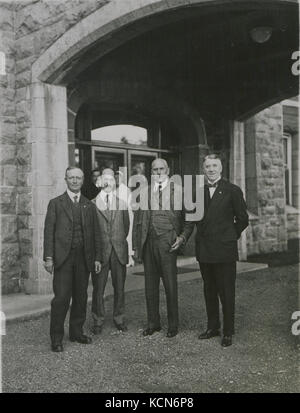 Gruppe der Schulleiter die Teilnahme an der klinischen Kongress der Chirurgen von Amerika, und Sir William Taylor, KBE, Col Scrimger, VC, lt Col Armstrong, CMG, Sir Berkeley Moynihan, KCMG (HS 85 10 37941) Stockfoto