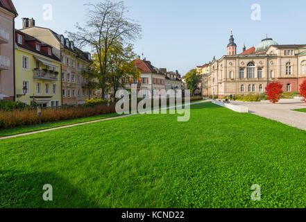 Badebereich der Kurstadt Baden-Baden, Blick auf das Friedrichsbad rechts, Römisch-Irisches Bad mit Thermalwasser, Baden-Württemberg, Deutschland Stockfoto