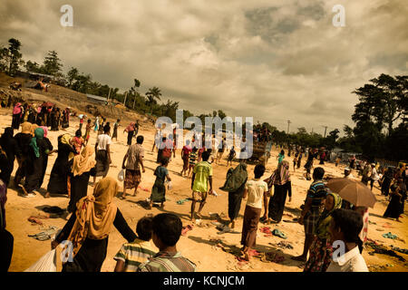 Flüchtlingskrise, Cox's Bazar, Bangladesch. Es gibt schätzungsweise 800.000 + Leute, die an der Grenze zu benachbarten Myanmar geflüchtet sind. Stockfoto