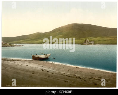 Doon Castle aus dem Loch, Dalmellington, Schottland LCCN 2001705968 Stockfoto