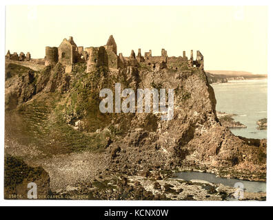 Dunluce Castle. County Antrim, Irland LCCN 2002717364 Stockfoto