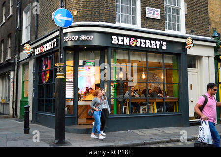 Ben & Jerry's Scoop Shop auf Wardour Street in London, England, Großbritannien Stockfoto