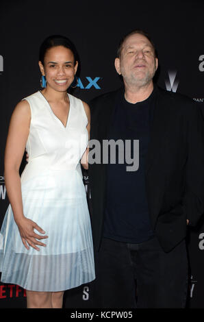 Universal City, Ca. Februar 2017. Harvey Weinstein bei der Premiere von Netflix 'Crouching Tiger, Hidden Dragon: Sword Of Destiny' auf dem AMC Universal City Walk am 22. Februar 2016 in Universal City, Kalifornien. Gutschrift: David Edwards/Media Punch/Alamy Live News Stockfoto