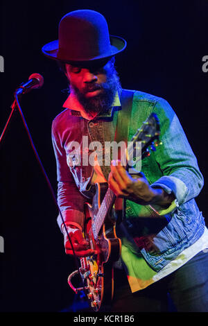 Mailand, Italien. 06 Okt, 2017. Der amerikanische Sänger und Songwriter CODY CHESNUTT live auf der Bühne Biko Verein während der "Konzert & Gespräch mit Kreditkarte. Cody ChesnuTT Tour': Rodolfo Sassano/Alamy leben Nachrichten Stockfoto