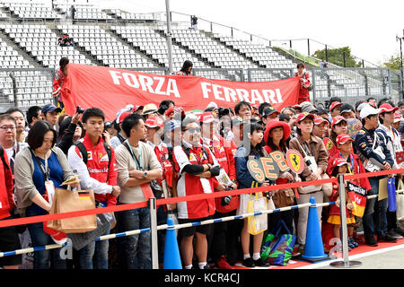 Suzuka, Japan. Oktober 2017. N02.10.2017, Suzuka International Racing Course, Suzuka, 2017 FORMEL 1 GROSSER PREIS VON JAPAN, 06. - 08.10.2017 , im Bild Fans von Sebastian Vettel (GER #5), Scuderia Ferrari Foto: Cronos/Hasan Bratic Credit: Cronos/Alamy Live News Stockfoto