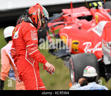 Suzuka, Japan. 7. Okt 2017. 2017 Formel 1 Grand Prix, 06. - 08.10.2017 Unfall / Crash von Kimi Räikkönen (FIN #7), Scuderia Ferrari Foto: Cronos/Hasan Bratic Credit: Cronos/Alamy leben Nachrichten Stockfoto