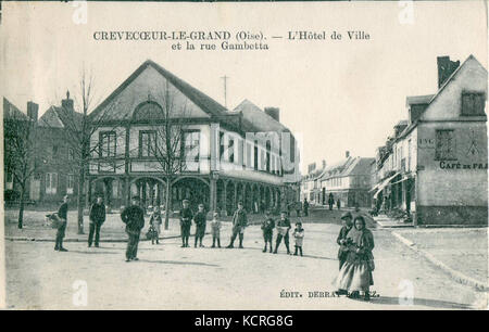 Debray Bollez CREVECOEUR L'Hotel de Ville et la Rue Gambetta Stockfoto