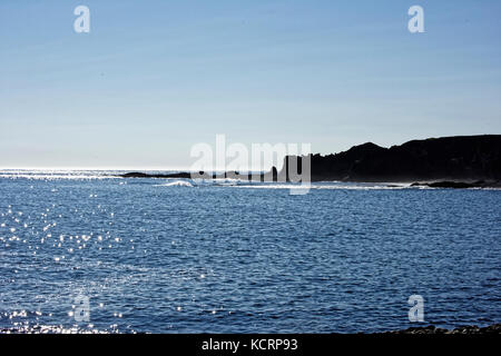 Sandstrand von Djupalonssandur Island.Rostmetall am Strand von einem alten Schiffswrack, Snaefellsnes, Island Stockfoto