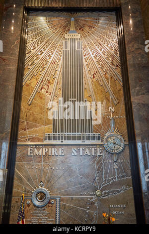 Empire State Building Halle Innenraum mit Marmor und Dekorationen in New York Stockfoto