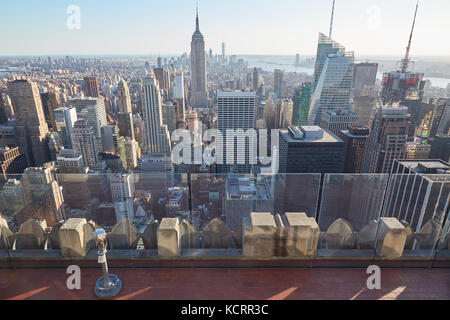 Top of the Rock. Das Rockefeller Center in New York City ...