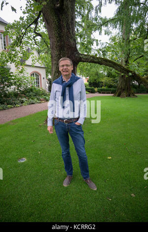 Deutscher Wein Branche: Günther Jauch von Othegraven Winery, Kanzem, Saar, Mosel, Deutschland Stockfoto
