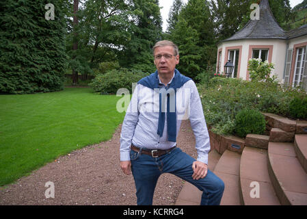 Deutscher Wein Branche: Günther Jauch von Othegraven Winery, Kanzem, Saar, Mosel, Deutschland Stockfoto