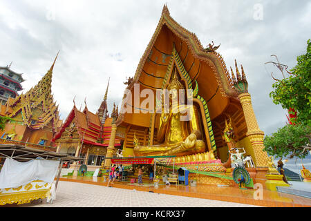 KANCHANABURI, THAILAND - 7. Juli 2017: Wat Tham Sua ist der schönste Tempel in Kanchanaburi, Thailand. Juli 2017 Stockfoto