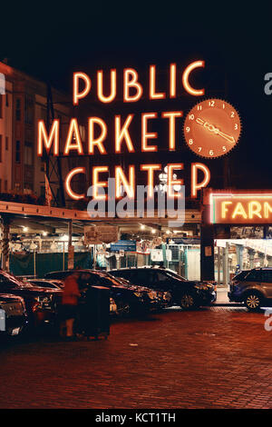 Seattle, WA-Aug 14: Public Market Center in Downtown am 14. August 2015 in Seattle Seattle ist die größte Stadt im Staat Washington, USA, und Stockfoto