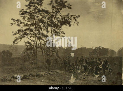 Die Toten zu begraben, auf dem Schlachtfeld von Antietam Stockfoto