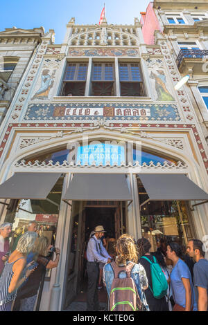 Fassade der Bibliothek Lello Stockfoto