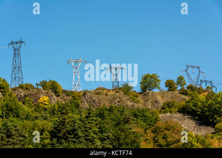 Elektrische Pylone. Haute-Loire. Auvergne. Frankreich Stockfoto