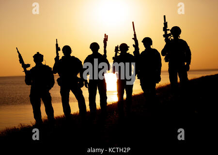 Armee Soldat Silhouetten Stockfoto