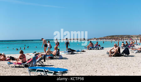 1. Oktober 2017, Elafonissi, Griechenland - Elafonissi Strand, in der Nähe der südwestlichen Ecke von der Mittelmeerinsel Kreta im initiereb entfernt Stockfoto