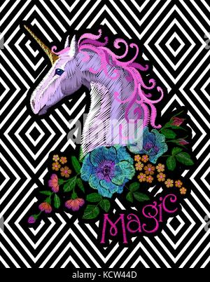 Fantasy Einhorn stickerei Aufnäher Aufkleber. rosa violett Mähne Pferd Blume ordnen sie Poppy Rose auf geometrische stripe Hintergrund. cartoon Abzeichen magic Vector Illustration Stock Vektor