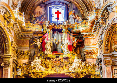 Orgel Statuen, Fresken, Santa Maria Maddalena Kirche rom italien. Kirche genannt für die hl. Maria Magdalena, in der 16 und 1700s, Fresko von Carlos fo gebaut Stockfoto