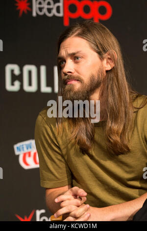 New York, Vereinigte Staaten. 07 Okt, 2017. Tom Payne The Walking Dead Panel am Theater im Madison Square Garden während der Comic Con 2017 Credit besucht: Lev radin/Pacific Press/alamy leben Nachrichten Stockfoto