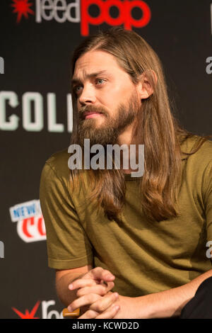 New York, Vereinigte Staaten. 07 Okt, 2017. Tom Payne The Walking Dead Panel am Theater im Madison Square Garden während der Comic Con 2017 Credit besucht: Lev radin/Pacific Press/alamy leben Nachrichten Stockfoto