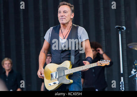 Zurich Schweiz. 09. Juli 2012. Bruce Springsteen führt live auf der Bühne im Stadion Letzigrund während der 'Wrencking Ball Tour" Stockfoto