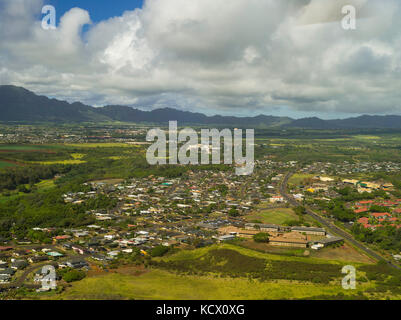 Luftaufnahme von Lihue, Kauai, an einem bewölkten Tag Hawaii. Stockfoto
