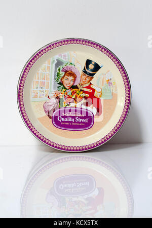 Vintage Quality Street Süßigkeiten Zinn von Mackintosh Stockfoto