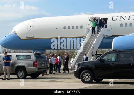 U.S. Vice President Mike Pence kommt in San Juan, Puerto Rico, Okt. 6, 2017 Stockfoto