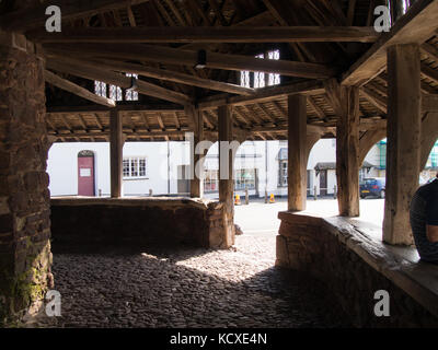 Das Yarn Market, Dunster, Somerset, innen Stockfoto