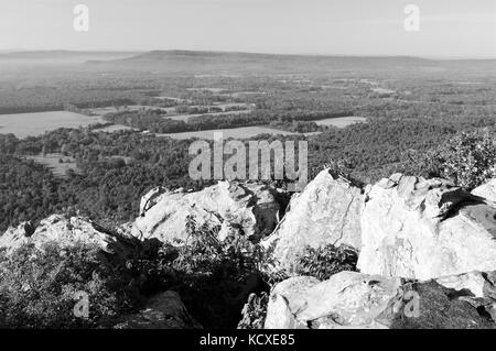 Mit Blick auf den Petit Jean Grabstätte im Petit Jean State Park, Arkansas Stockfoto