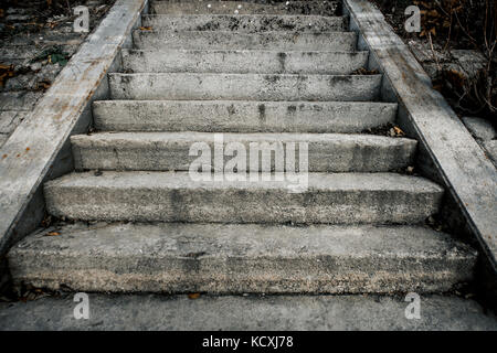 Alte Stein Beton Treppe Treppe Stockfoto