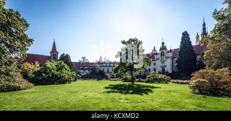 Prag, Tschechische Republik - 23. September 2017: pruhonice Schloss und Park. Das Schloss hat seinen aktuellen neo-renaissance Form am Ende des 19 Cent Stockfoto